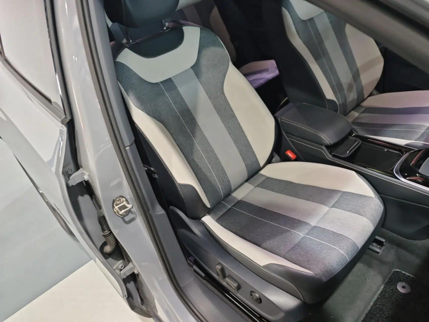 Volkswagen ID.4 CROZZ 2024 Pure Edition Limited Edition — миниатюра 23