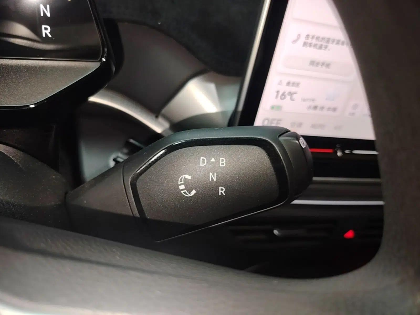 Volkswagen ID.4 CROZZ 2025 Pure Edition — миниатюра 17