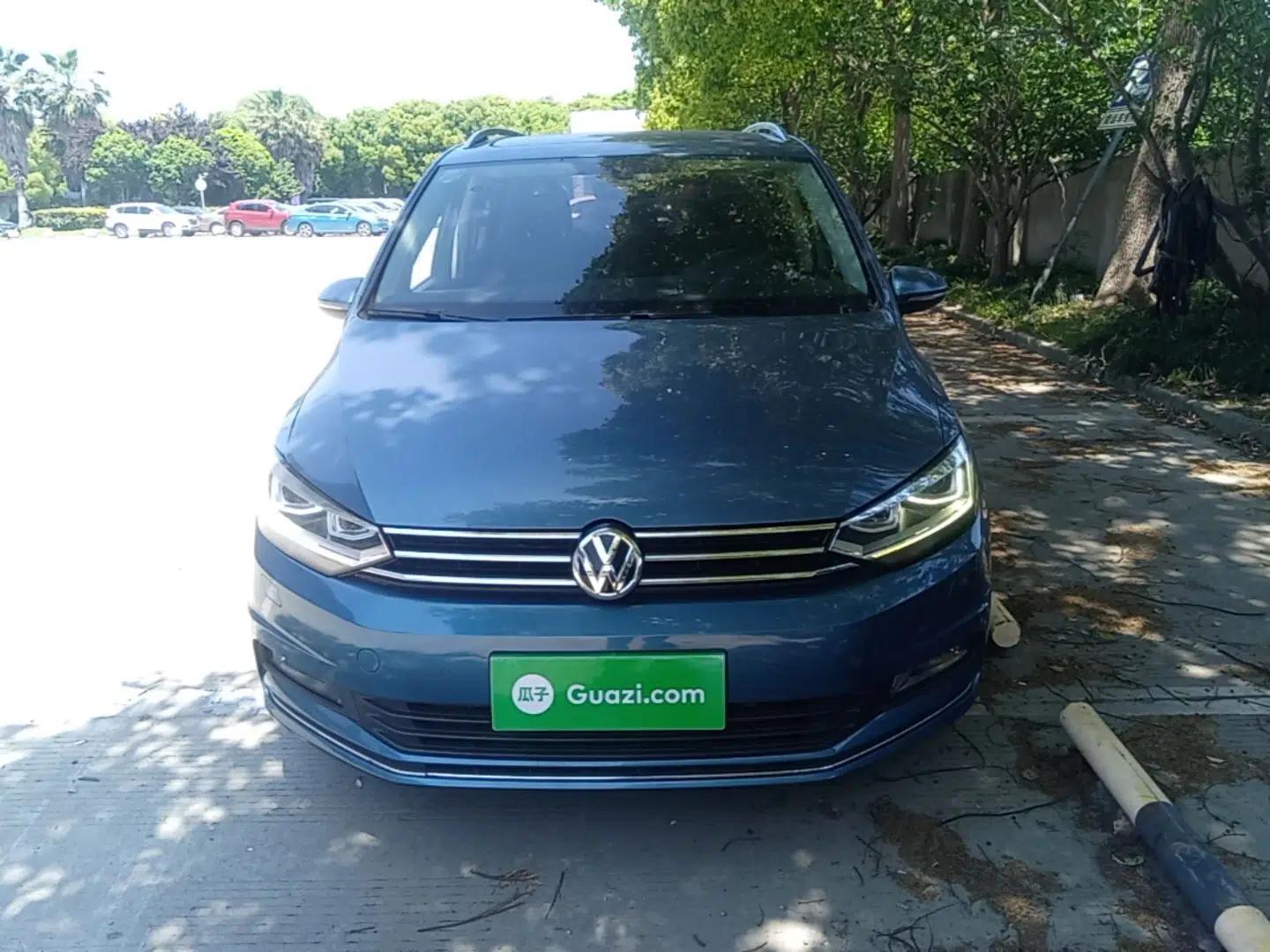 Volkswagen Touran 2016 Volkswagen Touran L 280TSI DSG Comfort Edition — миниатюра 2