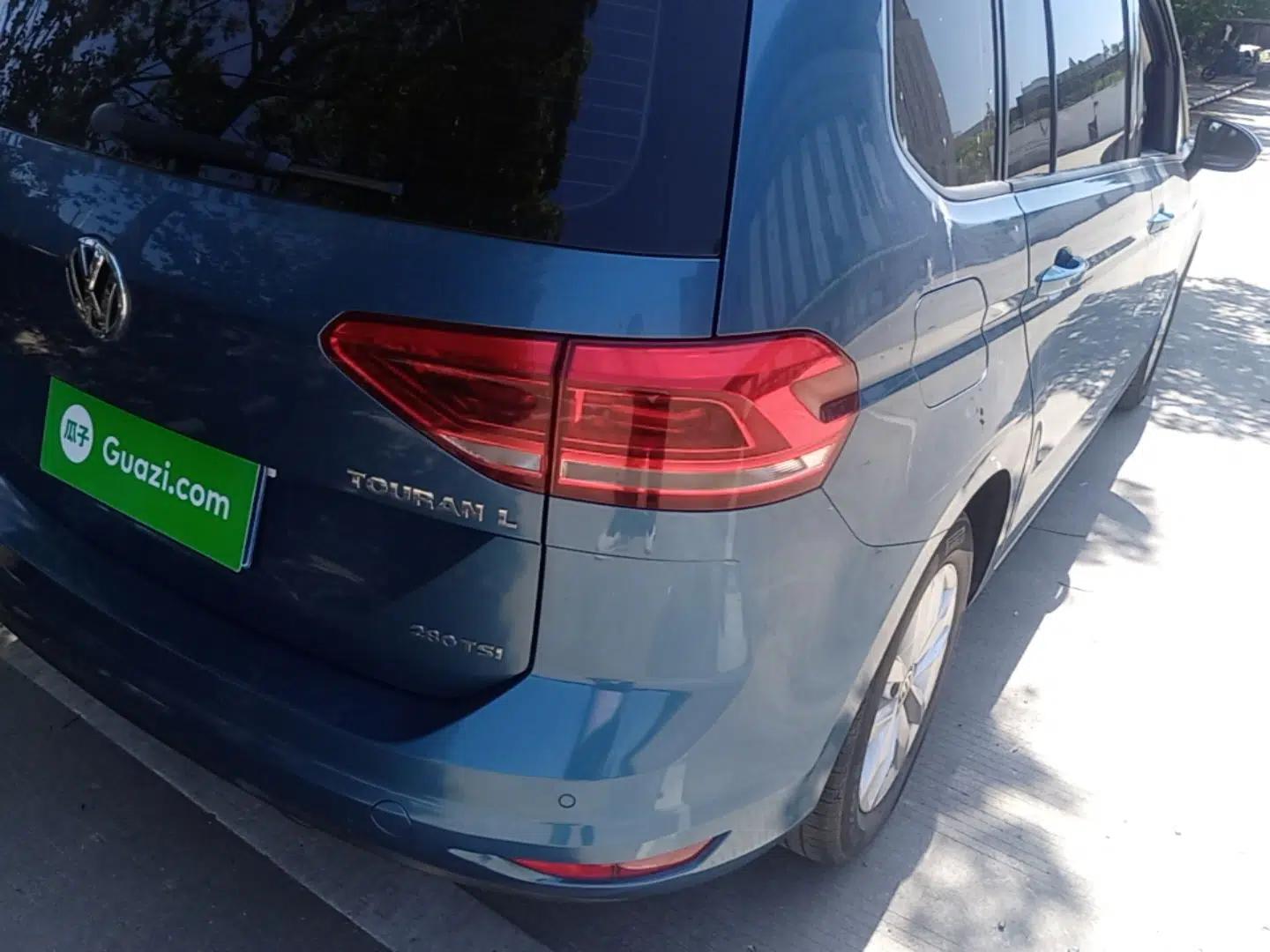 Volkswagen Touran 2016 Volkswagen Touran L 280TSI DSG Comfort Edition — миниатюра 7