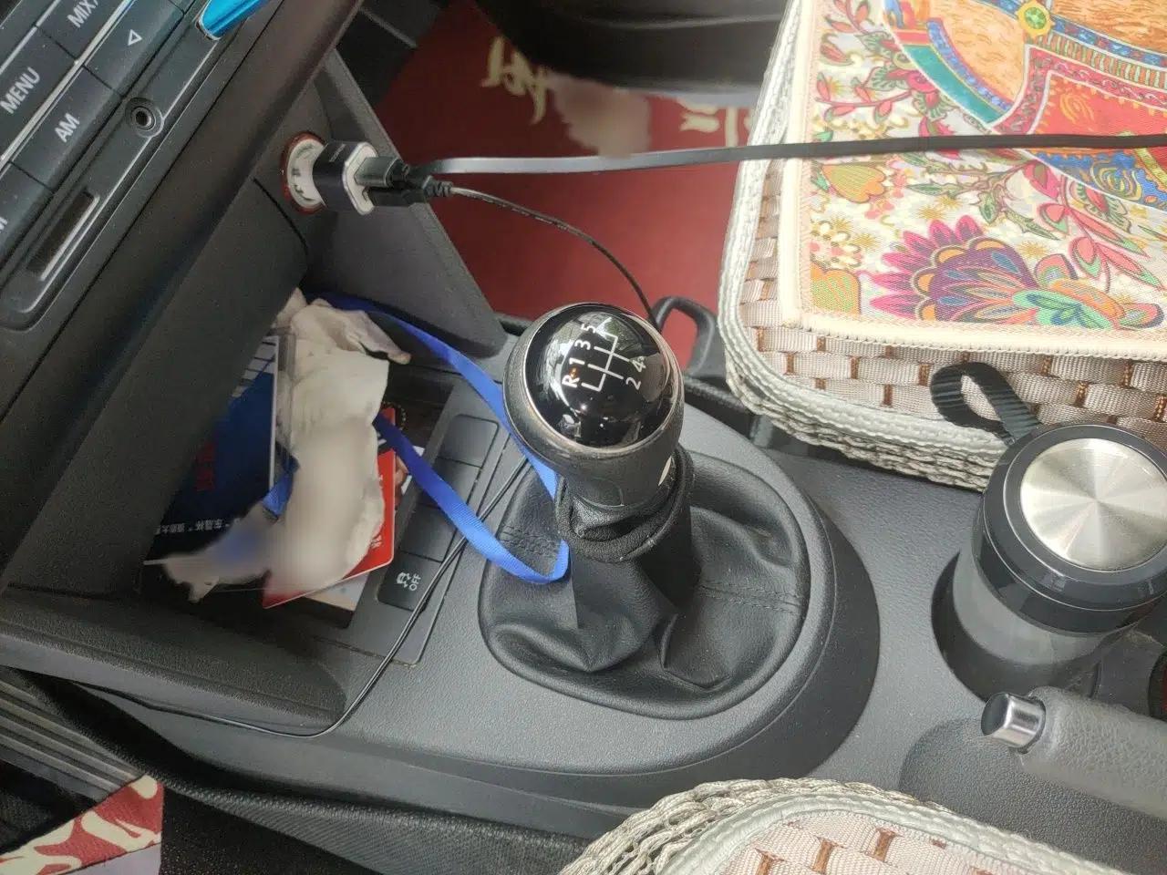 Volkswagen Touran 2015 1.4T Manual Fashion Edition 5-Seater — миниатюра 13