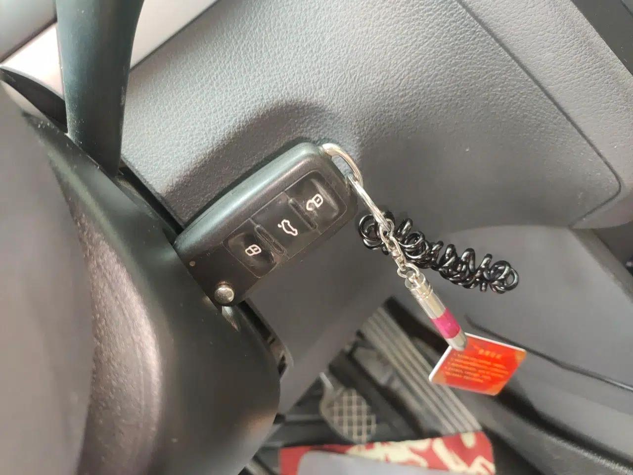 Volkswagen Touran 2015 1.4T Manual Fashion Edition 5-Seater — миниатюра 17