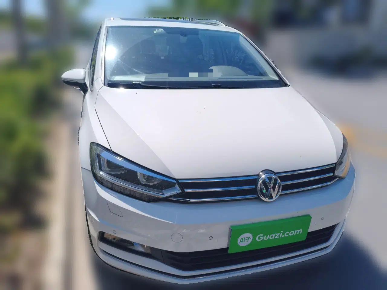 Volkswagen Touran 2018 Volkswagen Touran L 280TSI DSG Comfort Edition 7-seater — миниатюра 2