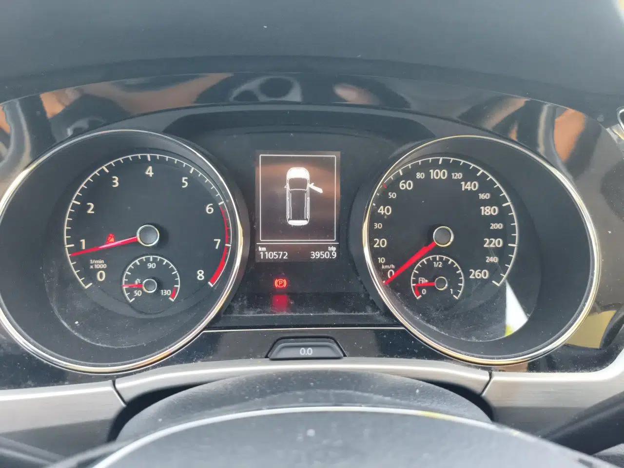 Volkswagen Touran 2018 Volkswagen Touran L 280TSI DSG Comfort Edition 7-seater — миниатюра 12