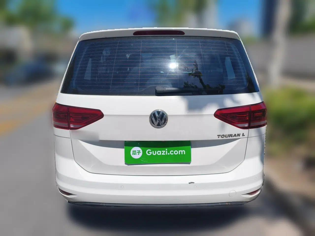 Volkswagen Touran 2018 Volkswagen Touran L 280TSI DSG Comfort Edition 7-seater — миниатюра 5
