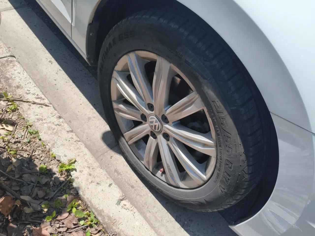 Volkswagen Touran 2018 Volkswagen Touran L 280TSI DSG Comfort Edition 7-seater — миниатюра 8