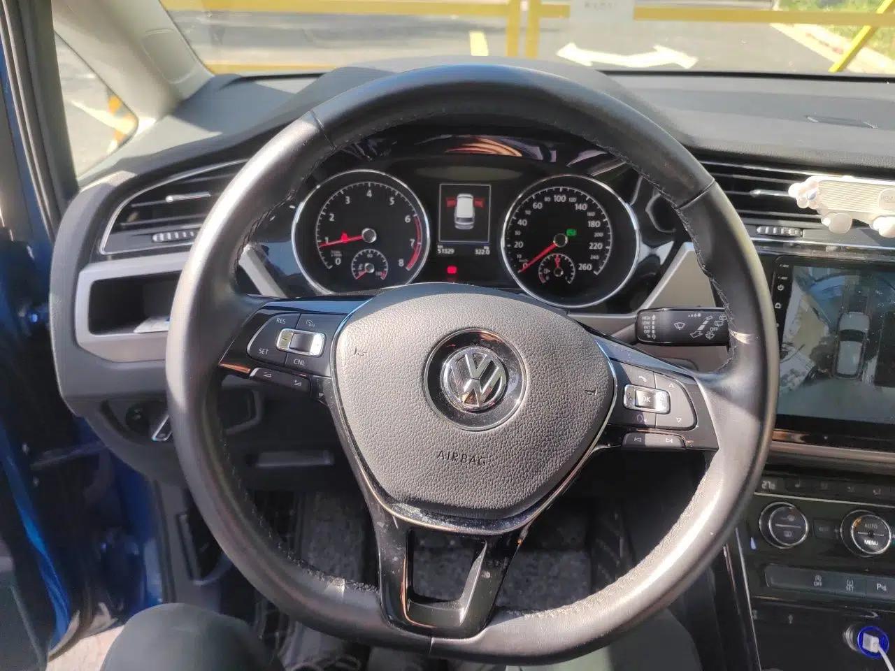 Volkswagen Touran 2018 Volkswagen Touran L 280TSI DSG Boundary Luxury Edition 7 Seats China VI Standard — миниатюра 11
