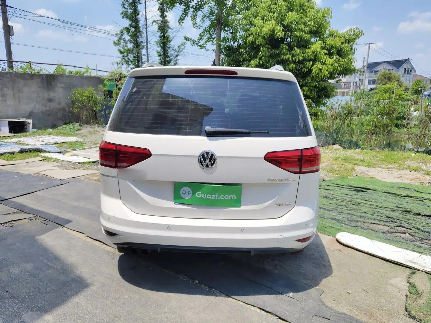 Volkswagen Touran 2016 Touran L 280TSI DSG Style Edition — миниатюра 5
