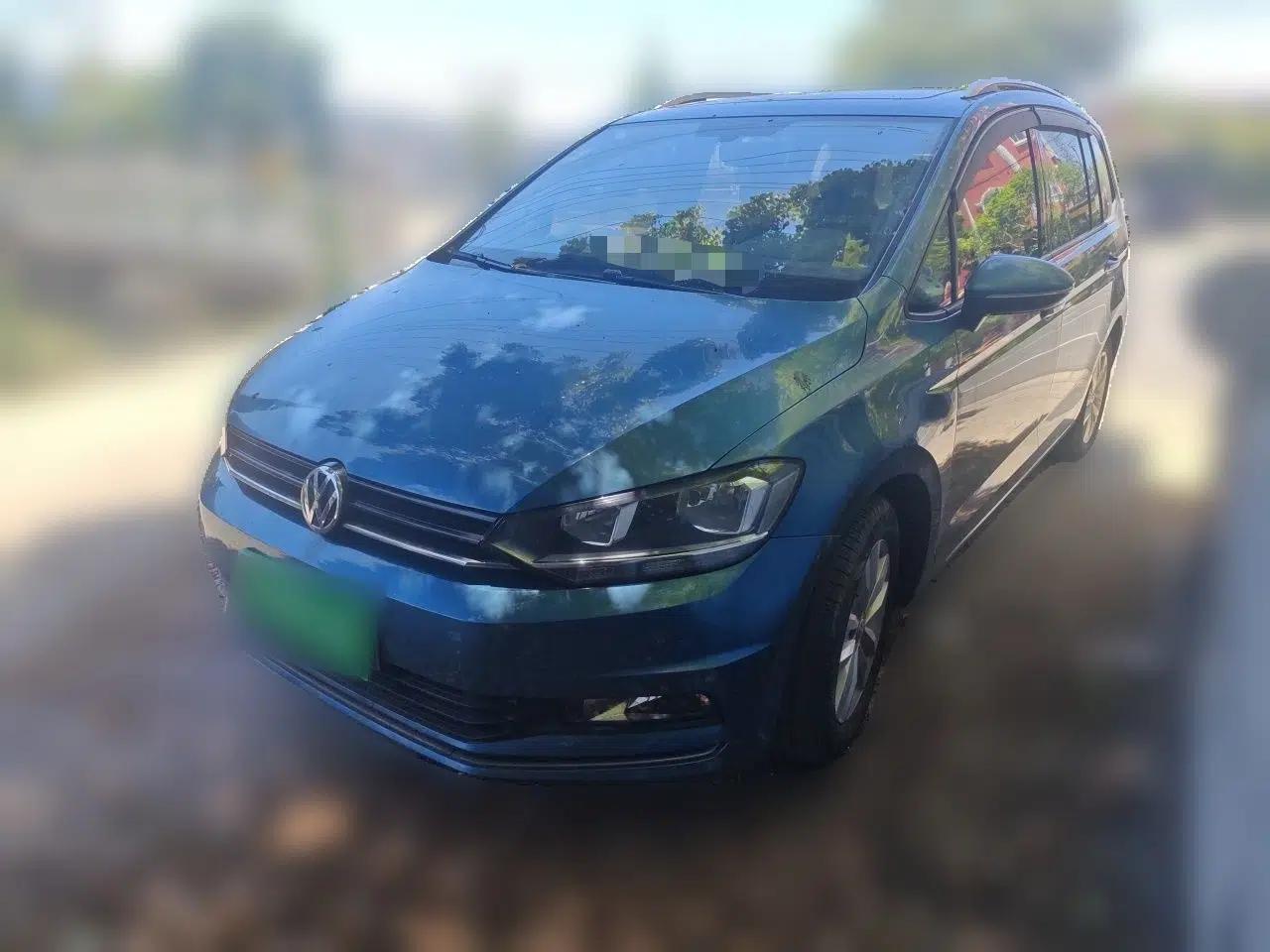 Volkswagen Touran 2018 Volkswagen Touran L 280TSI DSG Comfort Edition 7 Seats China V Emission Standard — миниатюра 1