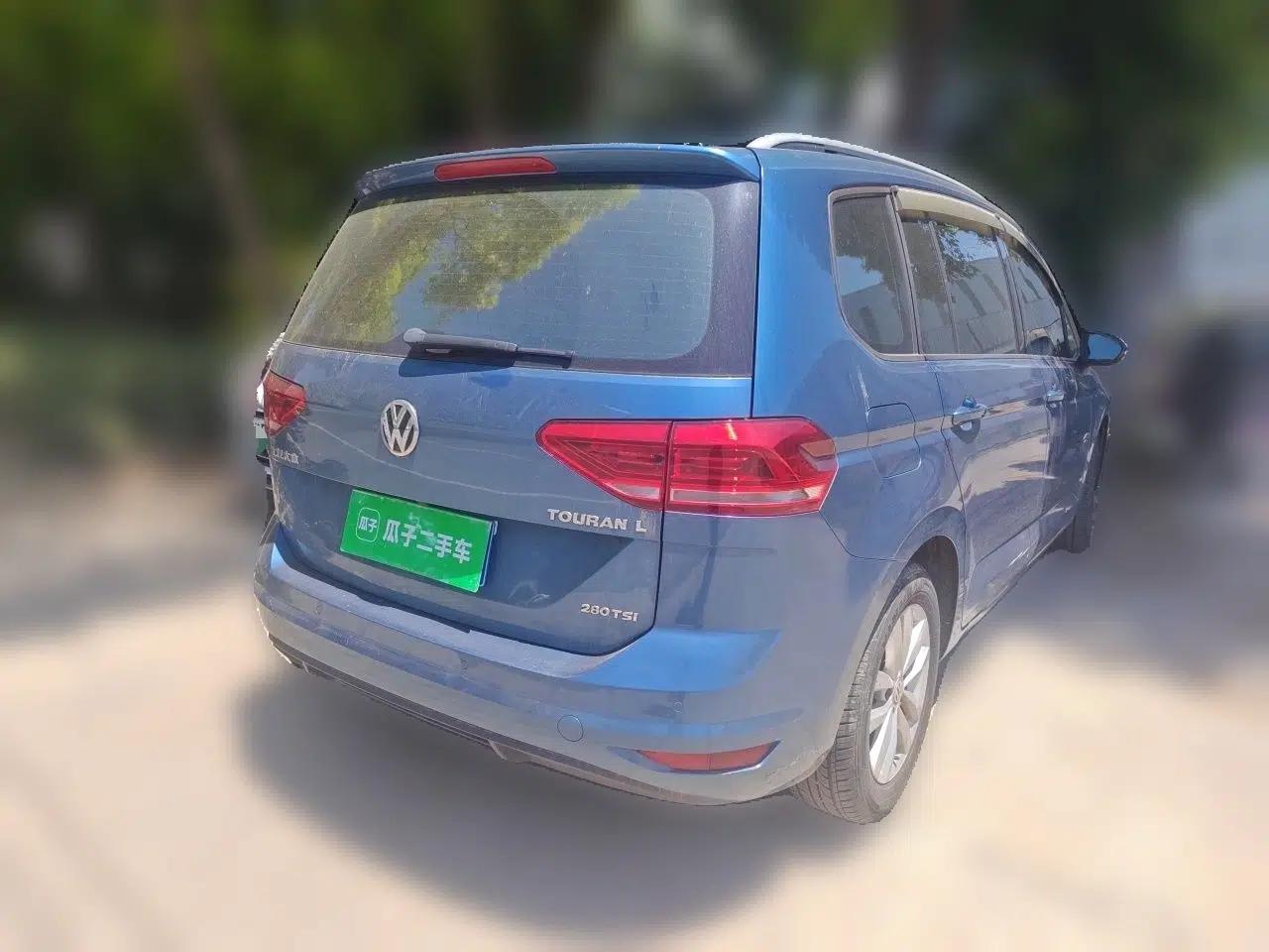 Volkswagen Touran 2018 Volkswagen Touran L 280TSI DSG Comfort Edition 7 Seats China V Emission Standard — миниатюра 6