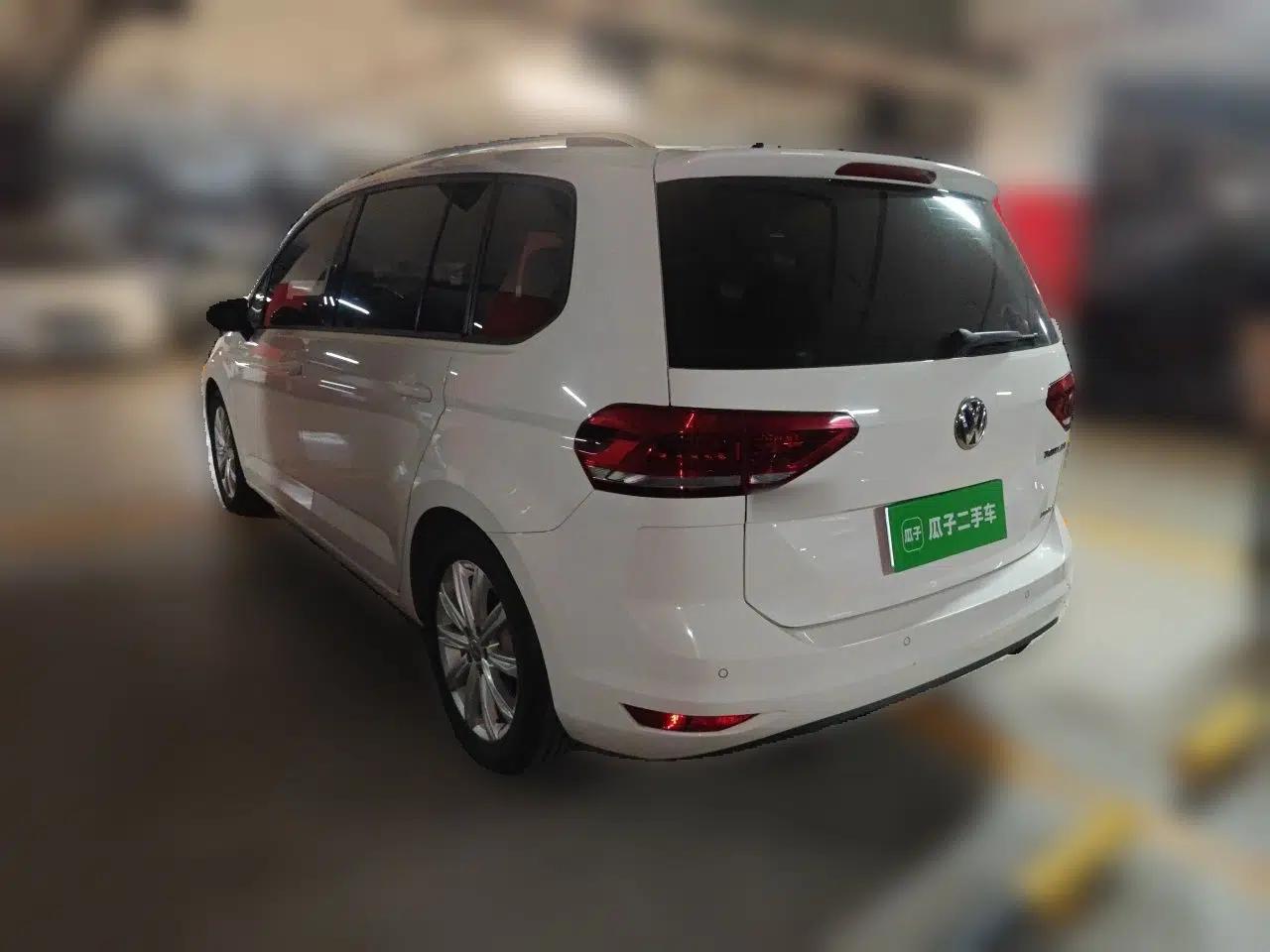 Volkswagen Touran 2018 Volkswagen Touran L 280TSI DSG Comfort Edition 7-seater — миниатюра 4
