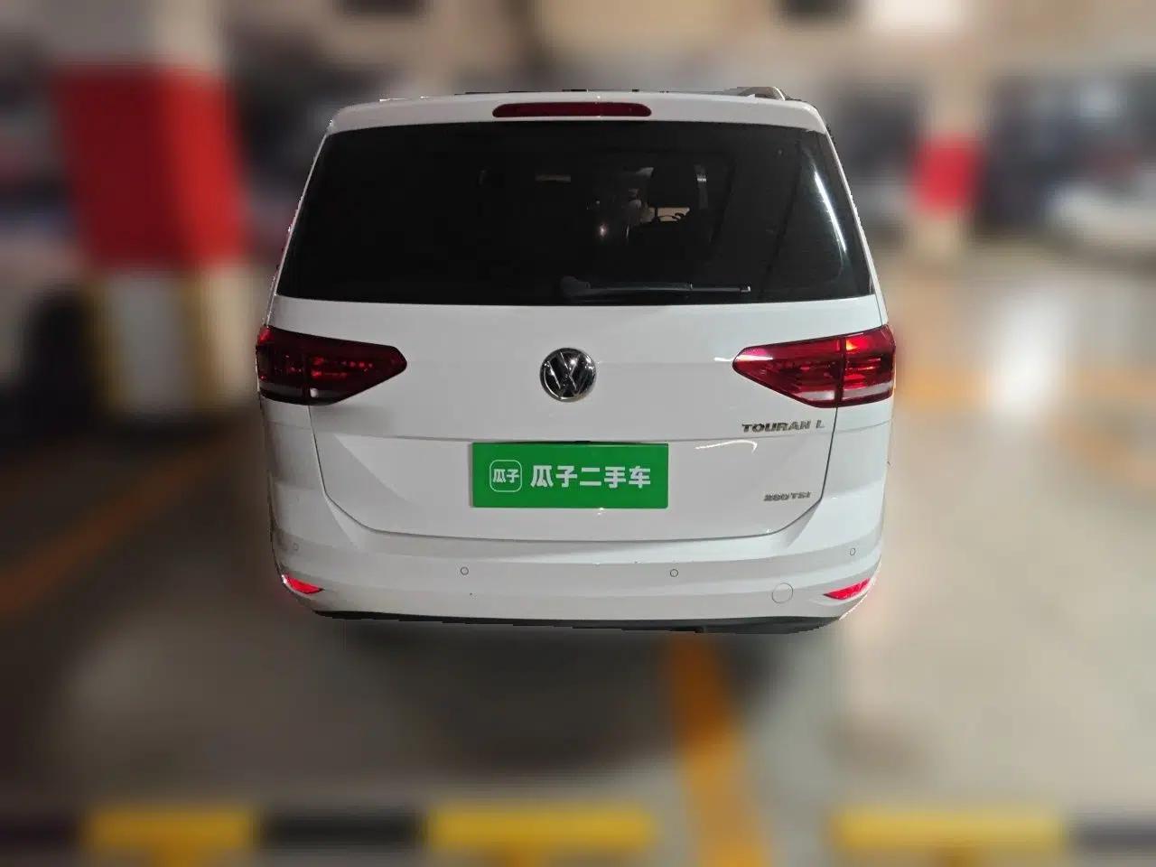 Volkswagen Touran 2018 Volkswagen Touran L 280TSI DSG Comfort Edition 7-seater — миниатюра 5