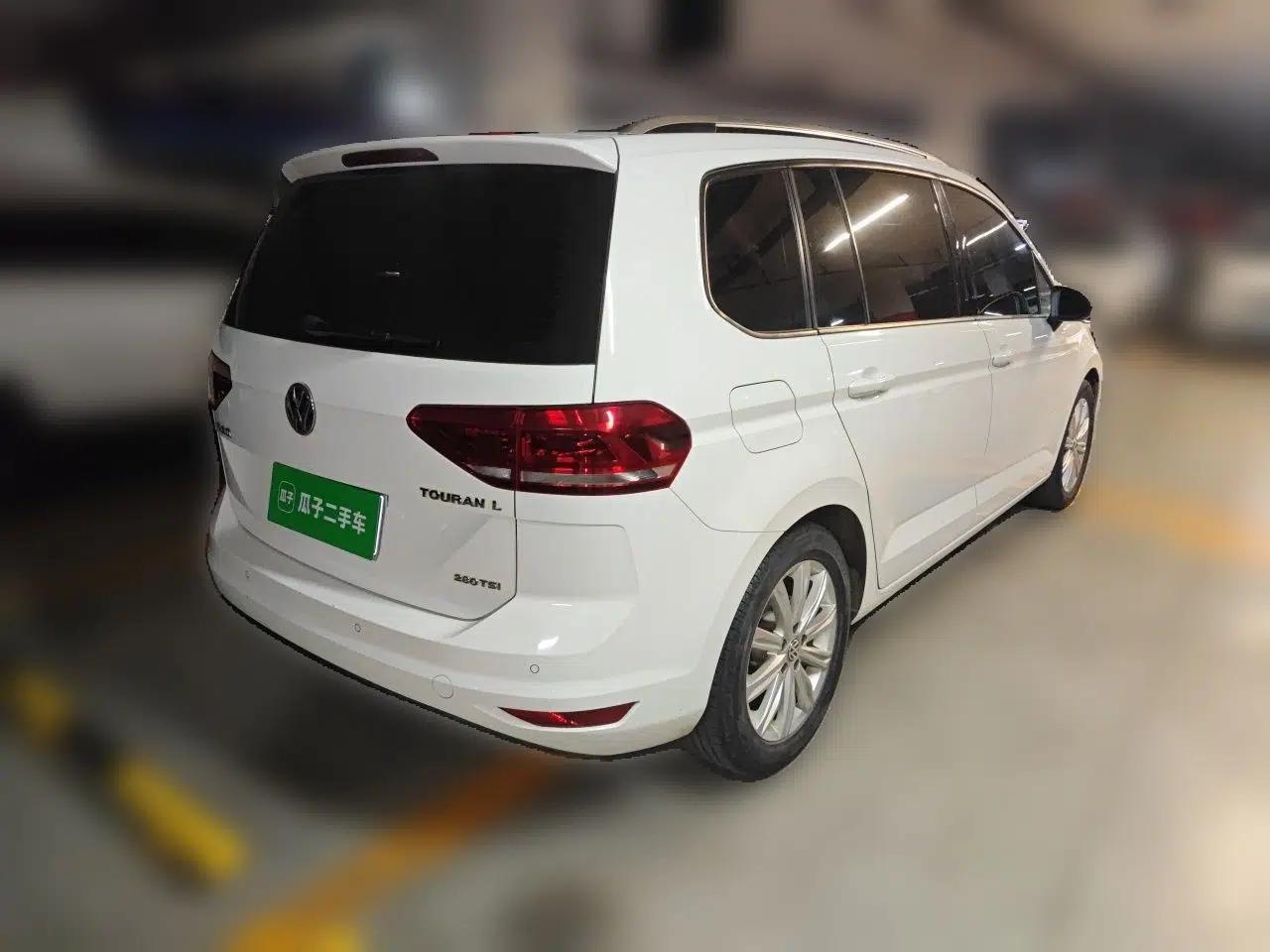 Volkswagen Touran 2018 Volkswagen Touran L 280TSI DSG Comfort Edition 7-seater — миниатюра 6