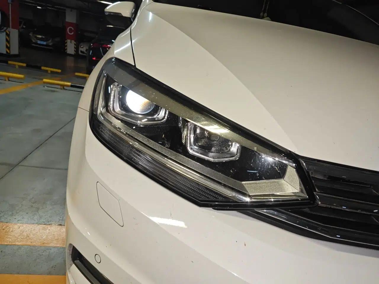 Volkswagen Touran 2018 Volkswagen Touran L 280TSI DSG Comfort Edition 7-seater — миниатюра 7