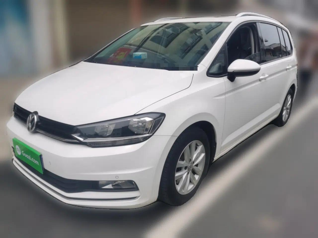 Volkswagen Touran 2018 Volkswagen Touran L 280TSI DSG Comfort Edition 7 Seats China VI Standard — миниатюра 1