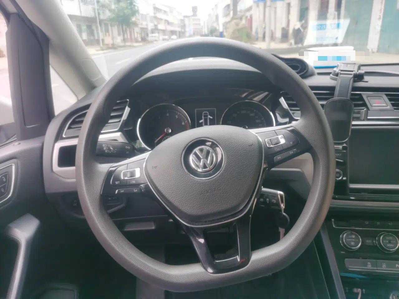 Volkswagen Touran 2018 Volkswagen Touran L 280TSI DSG Comfort Edition 7 Seats China VI Standard — миниатюра 11