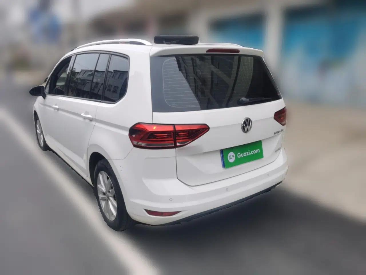 Volkswagen Touran 2018 Volkswagen Touran L 280TSI DSG Comfort Edition 7 Seats China VI Standard — миниатюра 4