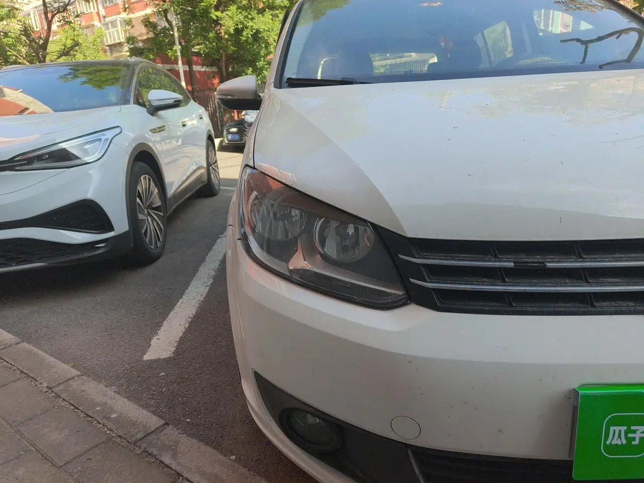 Volkswagen Touran 2015 1.4T DSG Comfort Edition 5 Seats — миниатюра 7