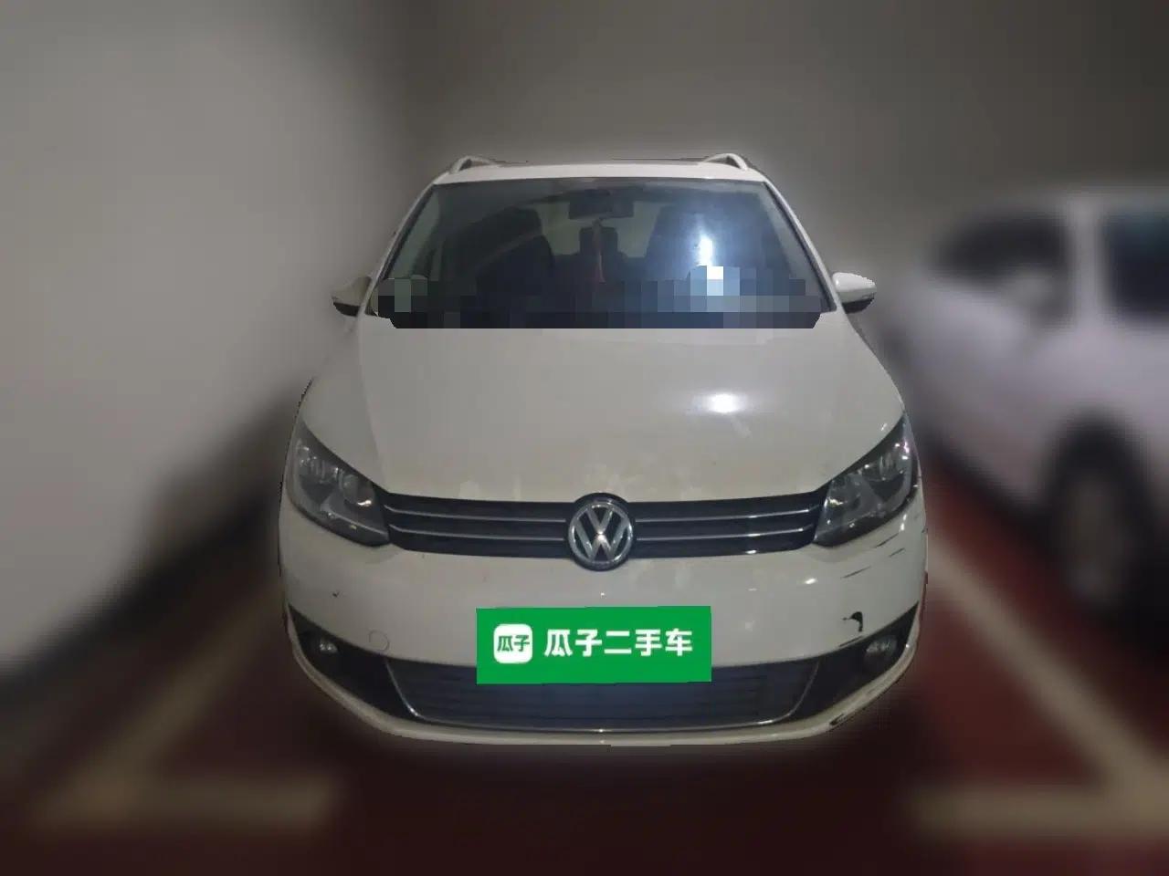 Volkswagen Touran 2015 1.4T DSG Comfort Edition 5 Seats — миниатюра 2