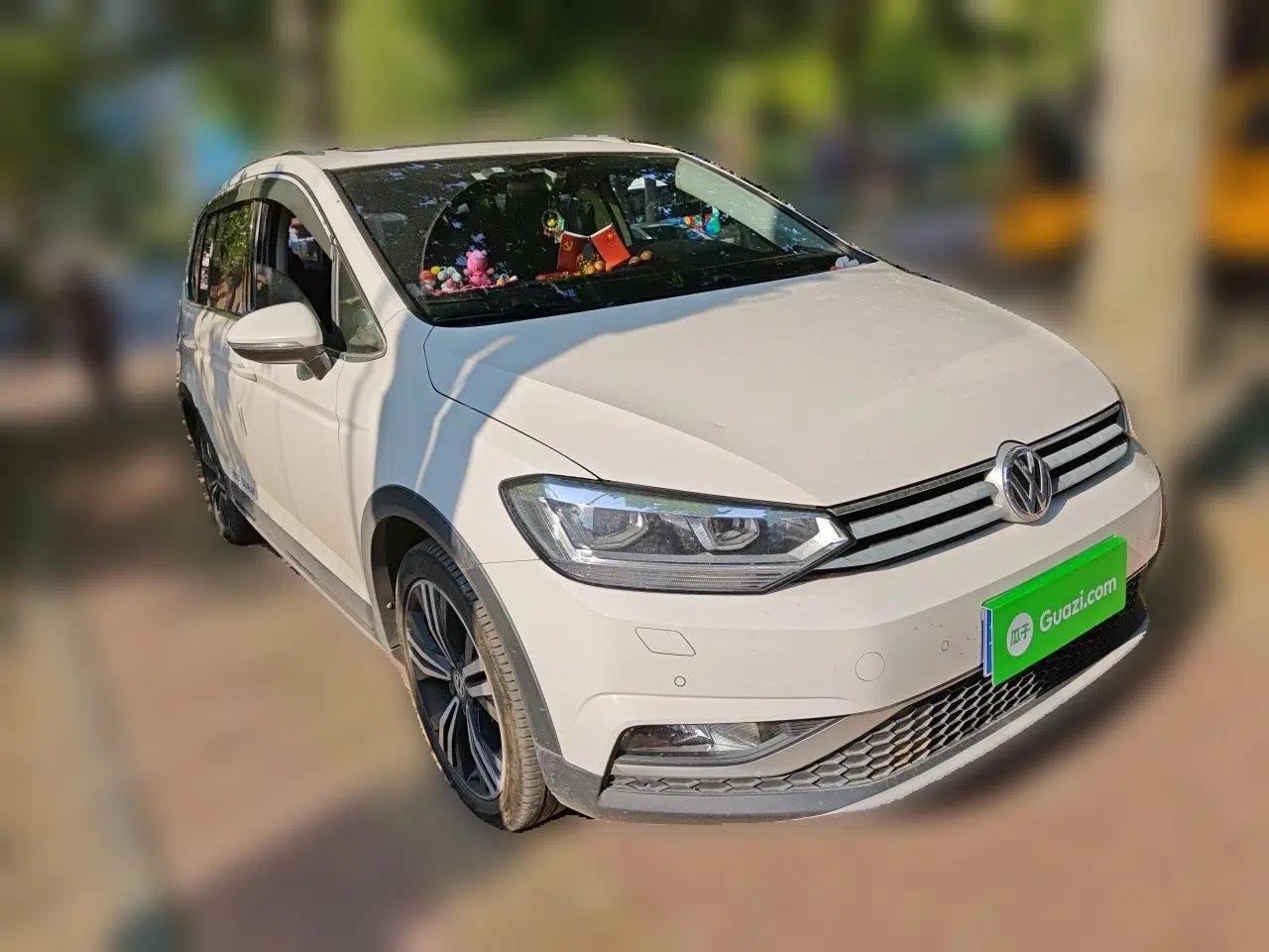 Volkswagen Touran 2018 Volkswagen Touran L 280TSI DSG Boundary Edition 7 Seats China VI Standard — миниатюра 3