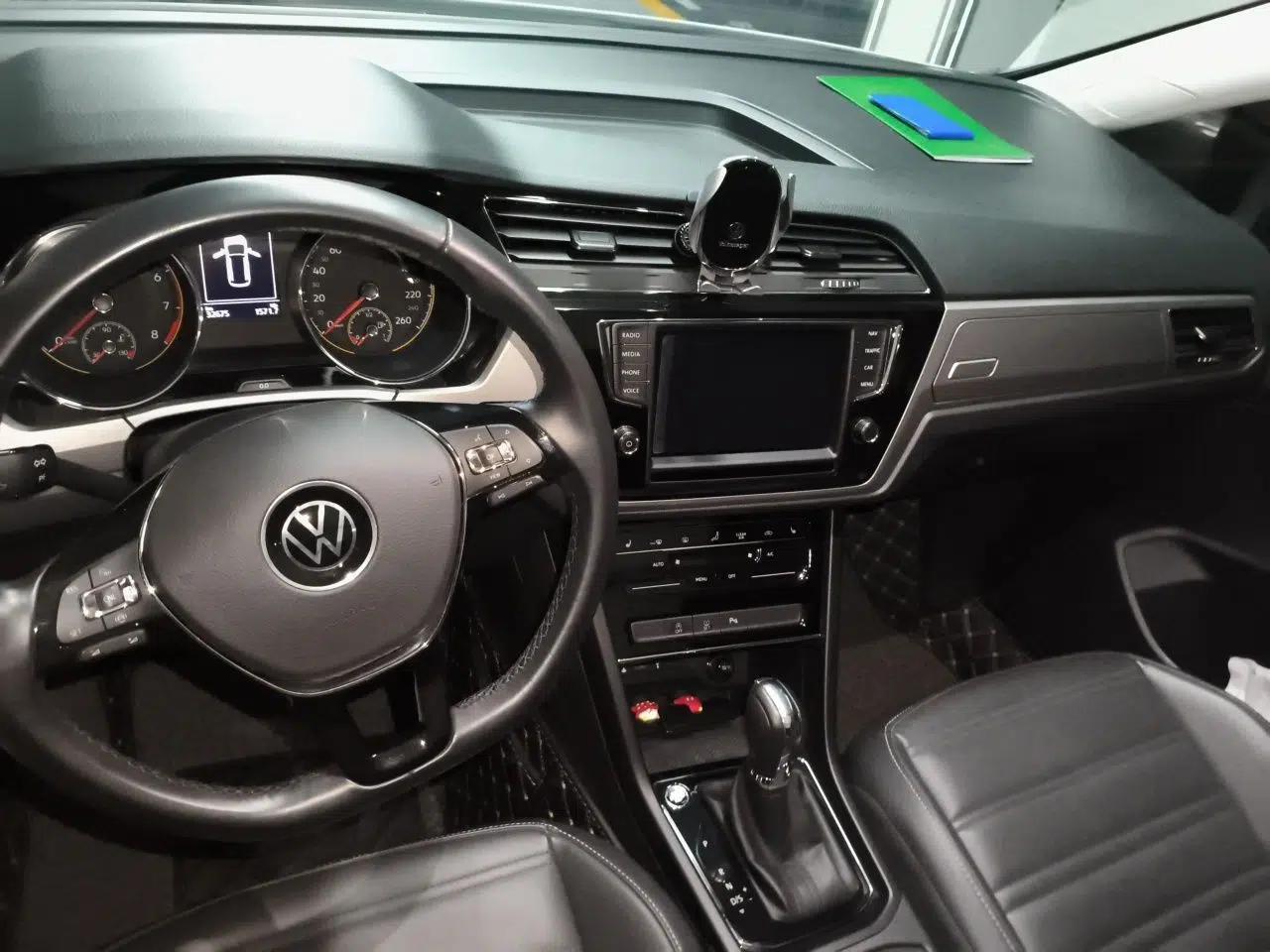 Volkswagen Touran 2021 Volkswagen Touran L 280TSI DSG Boundary Edition 7-Seater — миниатюра 10