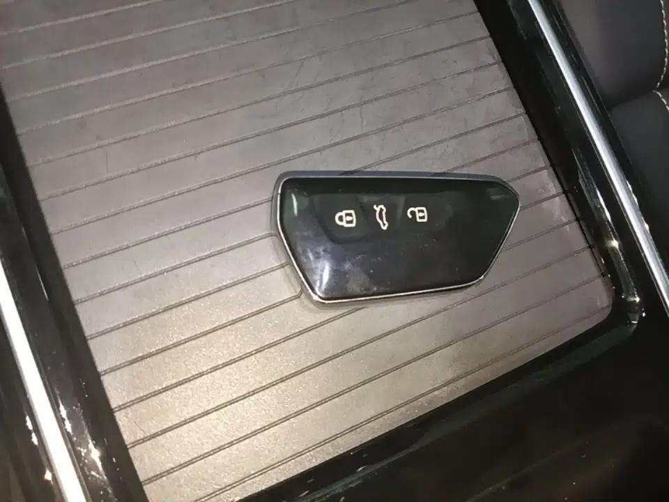 Volkswagen ID.4 X 2022 Pure Long-Range Version — миниатюра 22