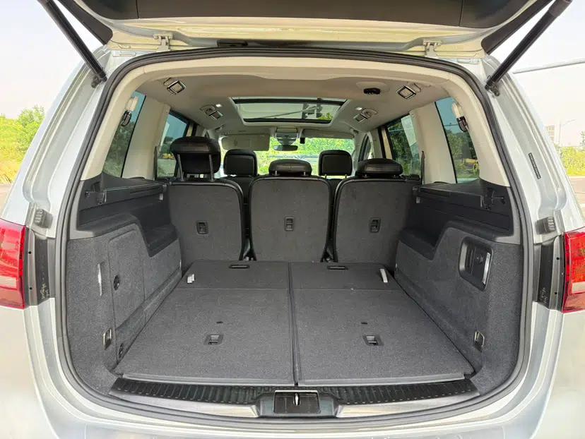 Volkswagen Sharan 2018 Revised Version 380TSI Comfort Edition 7-Seater — миниатюра 19