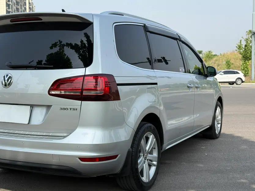Volkswagen Sharan 2018 Revised Version 380TSI Comfort Edition 7-Seater — миниатюра 4