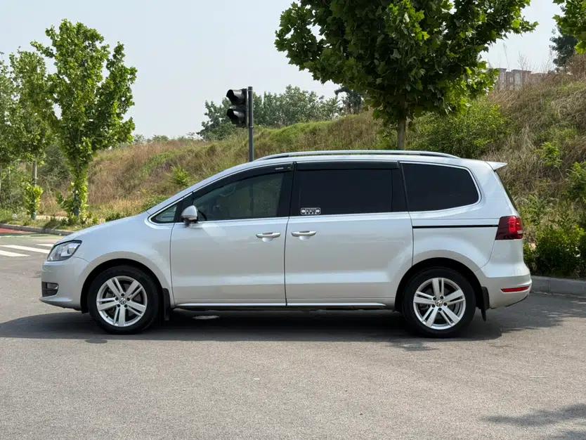 Volkswagen Sharan 2018 Revised Version 380TSI Comfort Edition 7-Seater — миниатюра 7