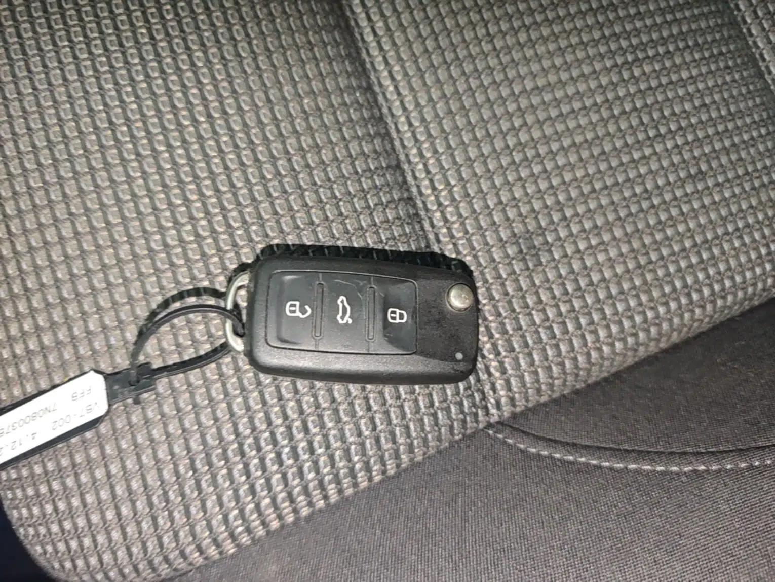 Volkswagen Sharan 2014 2.0 TSI Standard Model — миниатюра 22