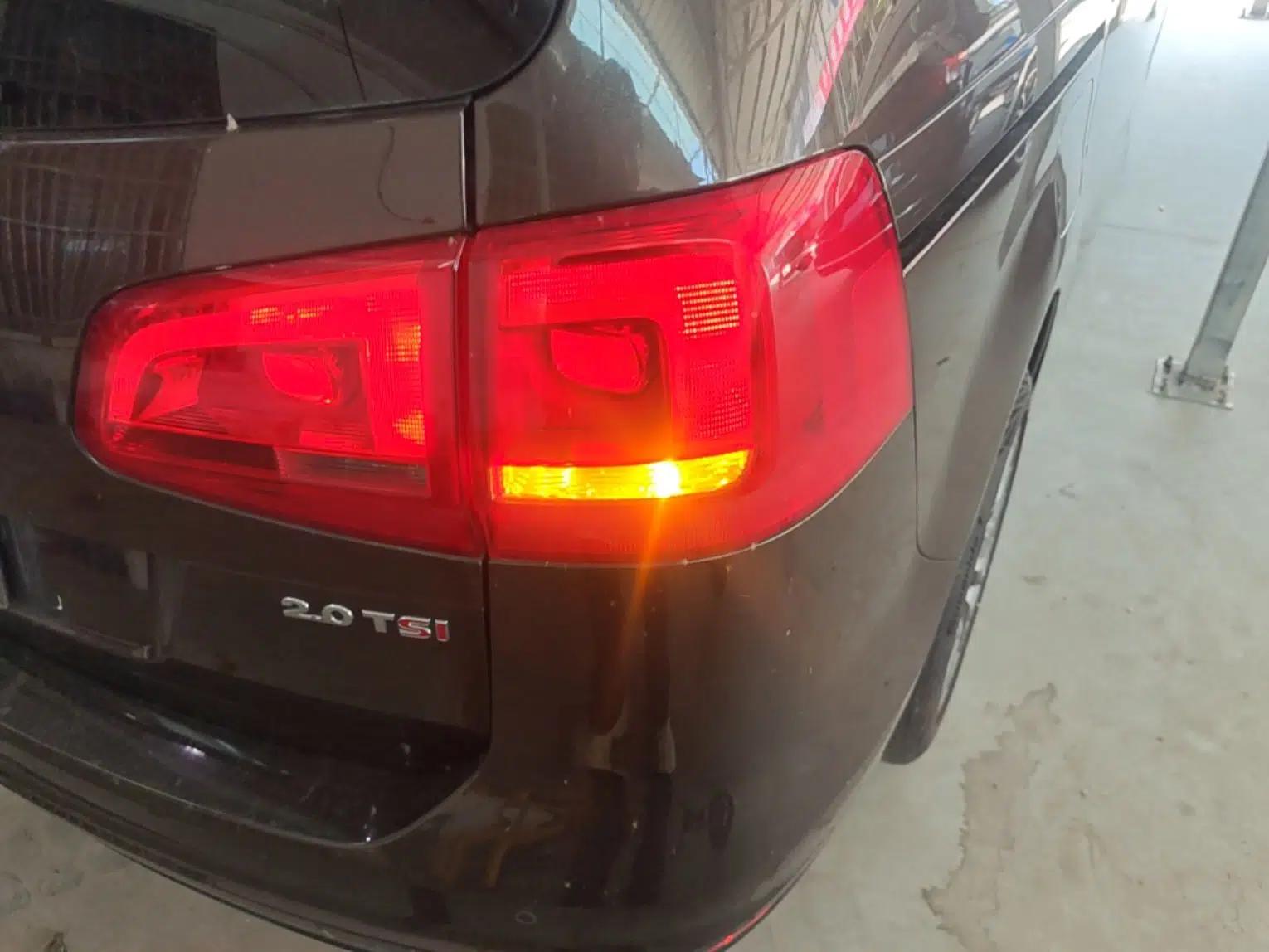 Volkswagen Sharan 2014 2.0 TSI Standard Model — миниатюра 8