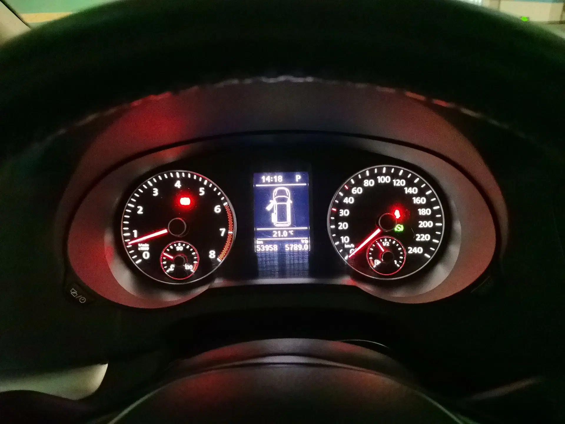 Volkswagen Sharan 2019 380TSI Comfort Edition 7-Seater — миниатюра 12