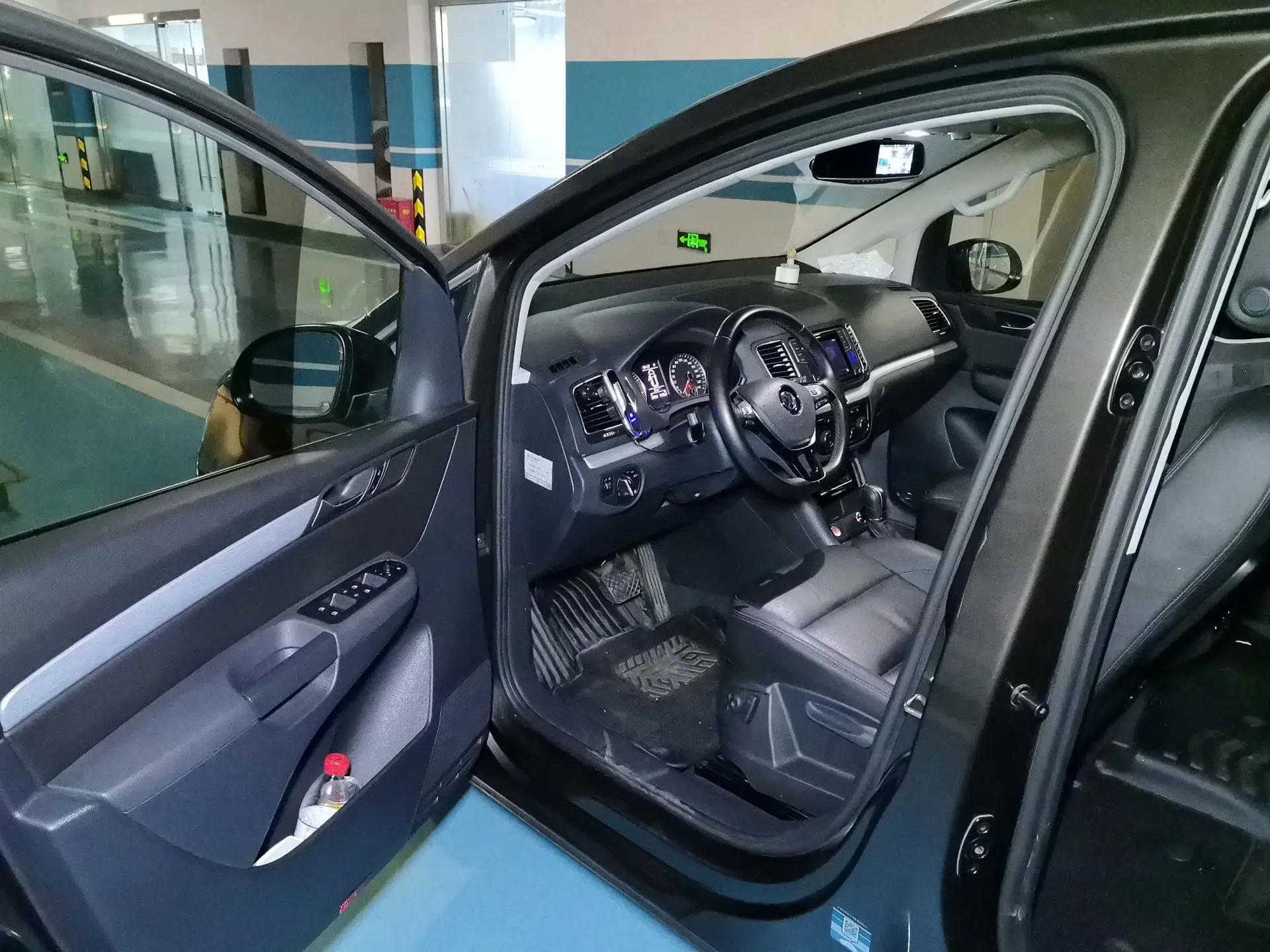 Volkswagen Sharan 2019 380TSI Comfort Edition 7-Seater — миниатюра 17