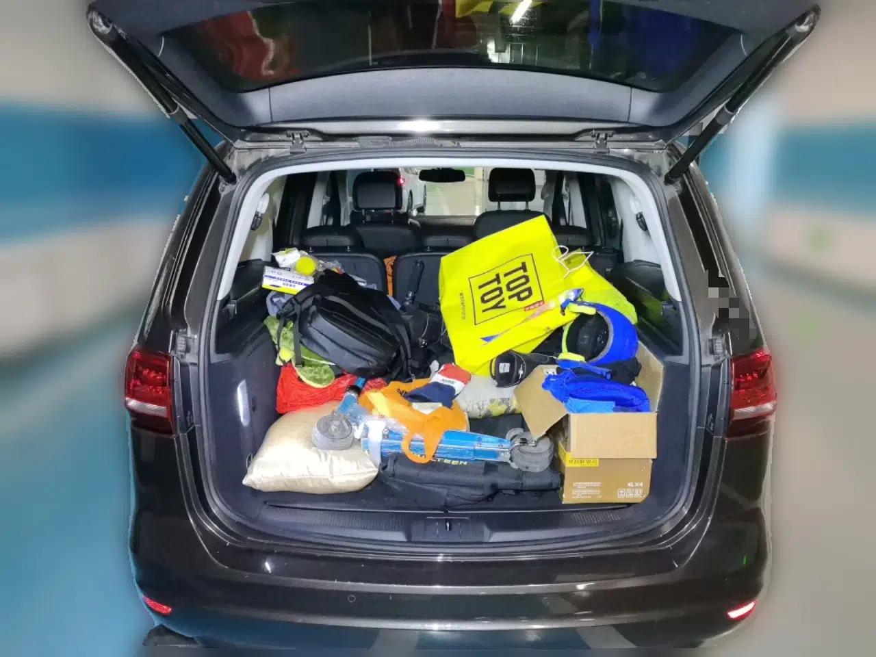 Volkswagen Sharan 2019 380TSI Comfort Edition 7-Seater — миниатюра 20