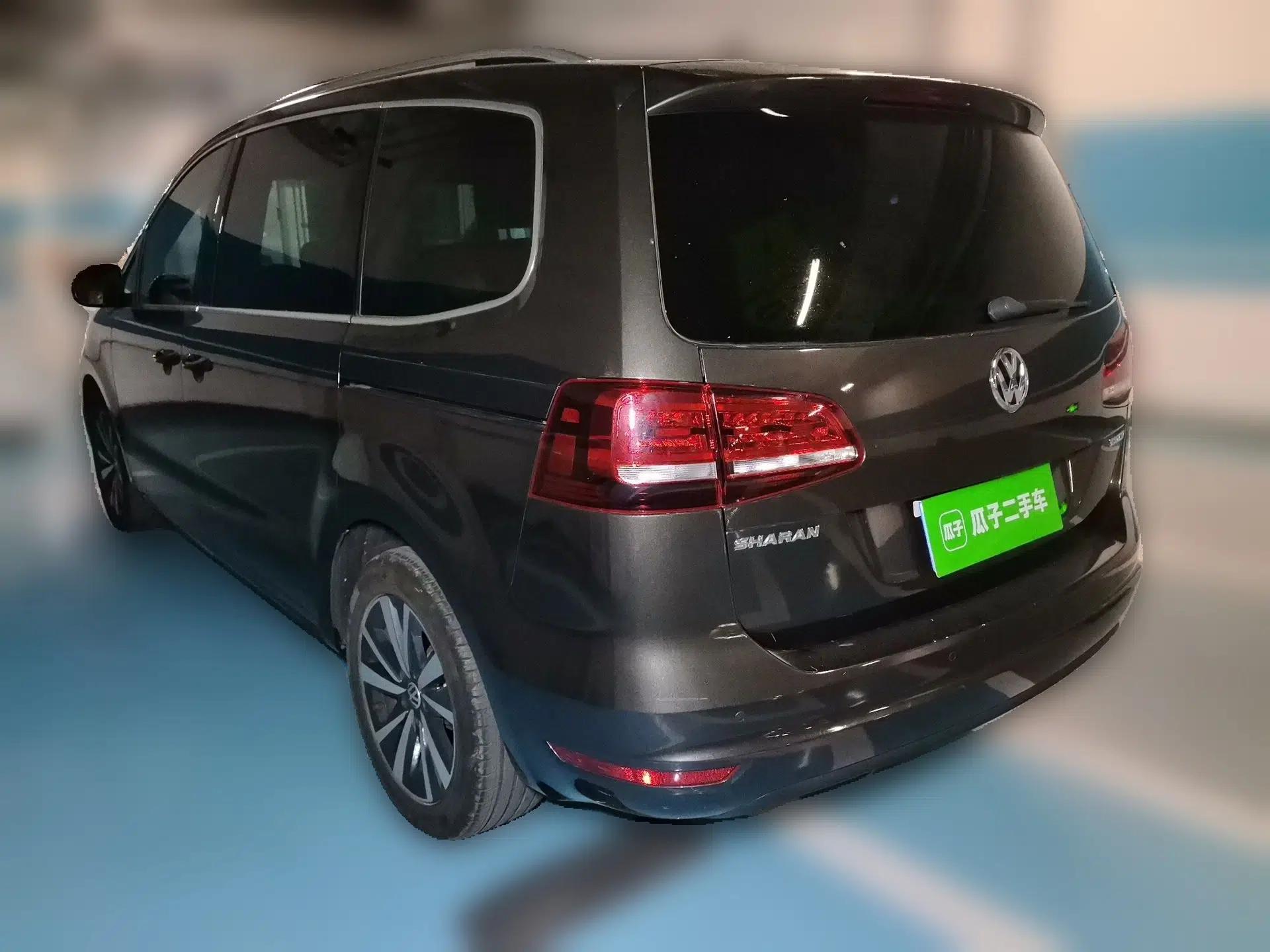 Volkswagen Sharan 2019 380TSI Comfort Edition 7-Seater — миниатюра 4