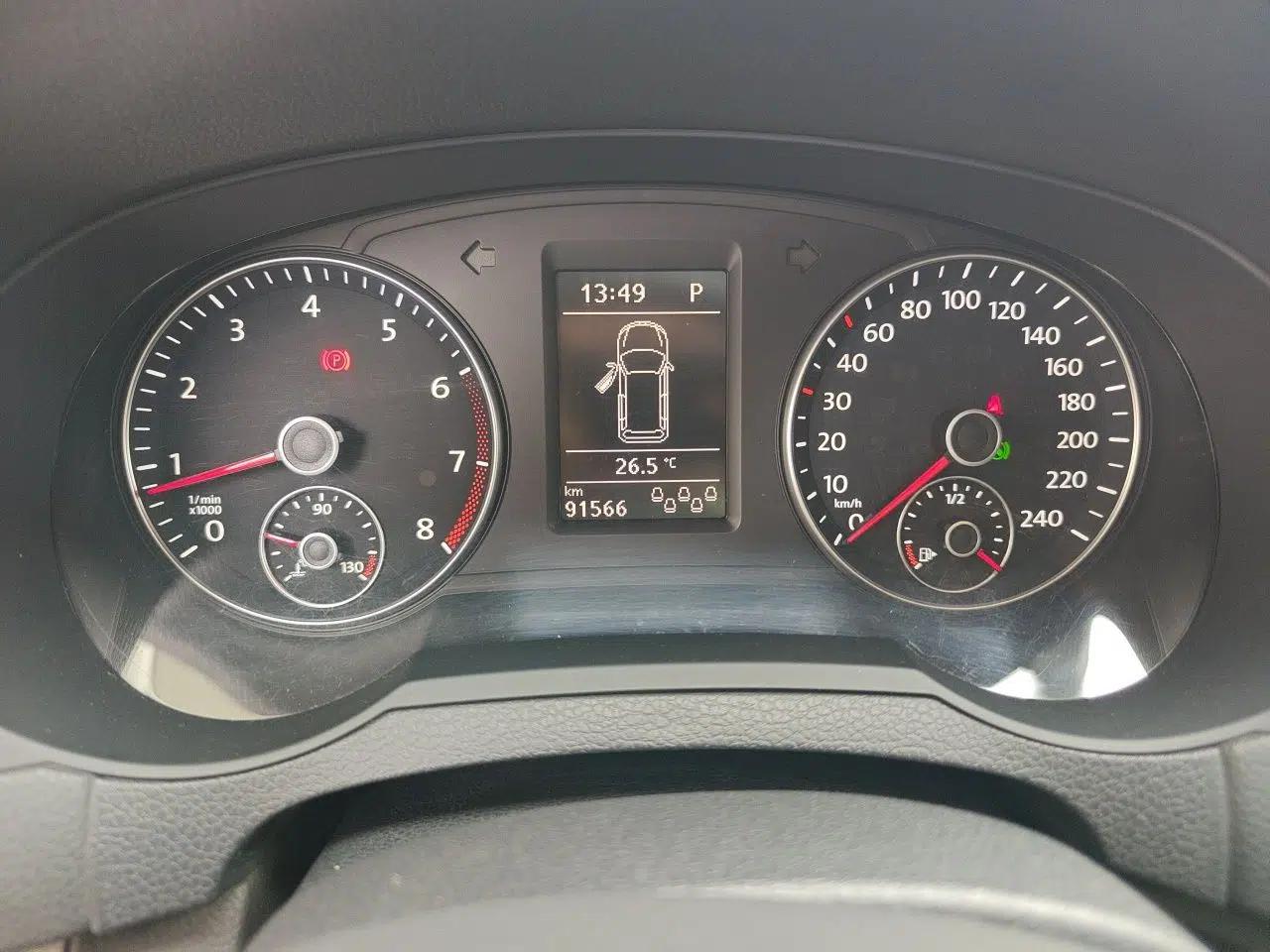Volkswagen Sharan 2013 1.8TSI Standard Model — миниатюра 12