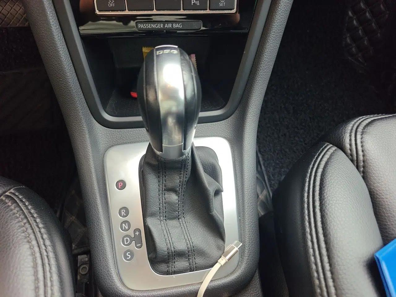Volkswagen Sharan 2013 1.8TSI Standard Model — миниатюра 15