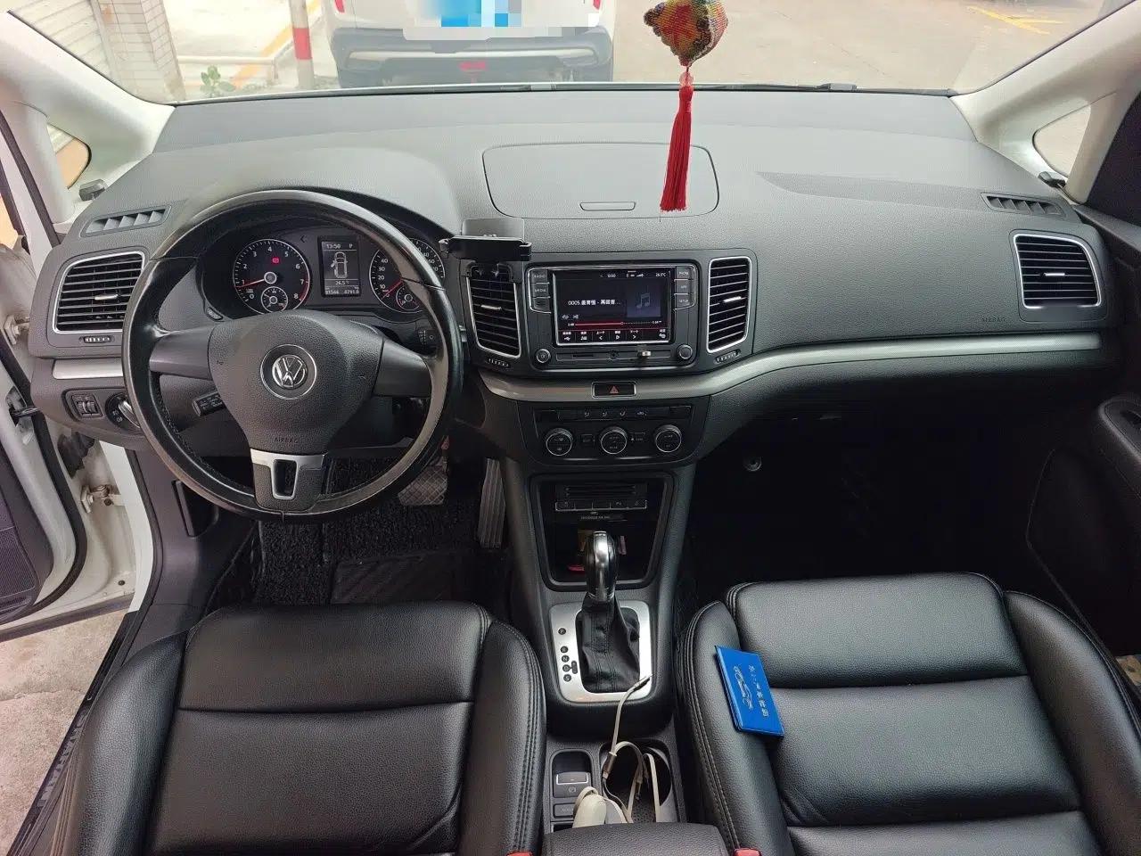 Volkswagen Sharan 2013 1.8TSI Standard Model — миниатюра 10