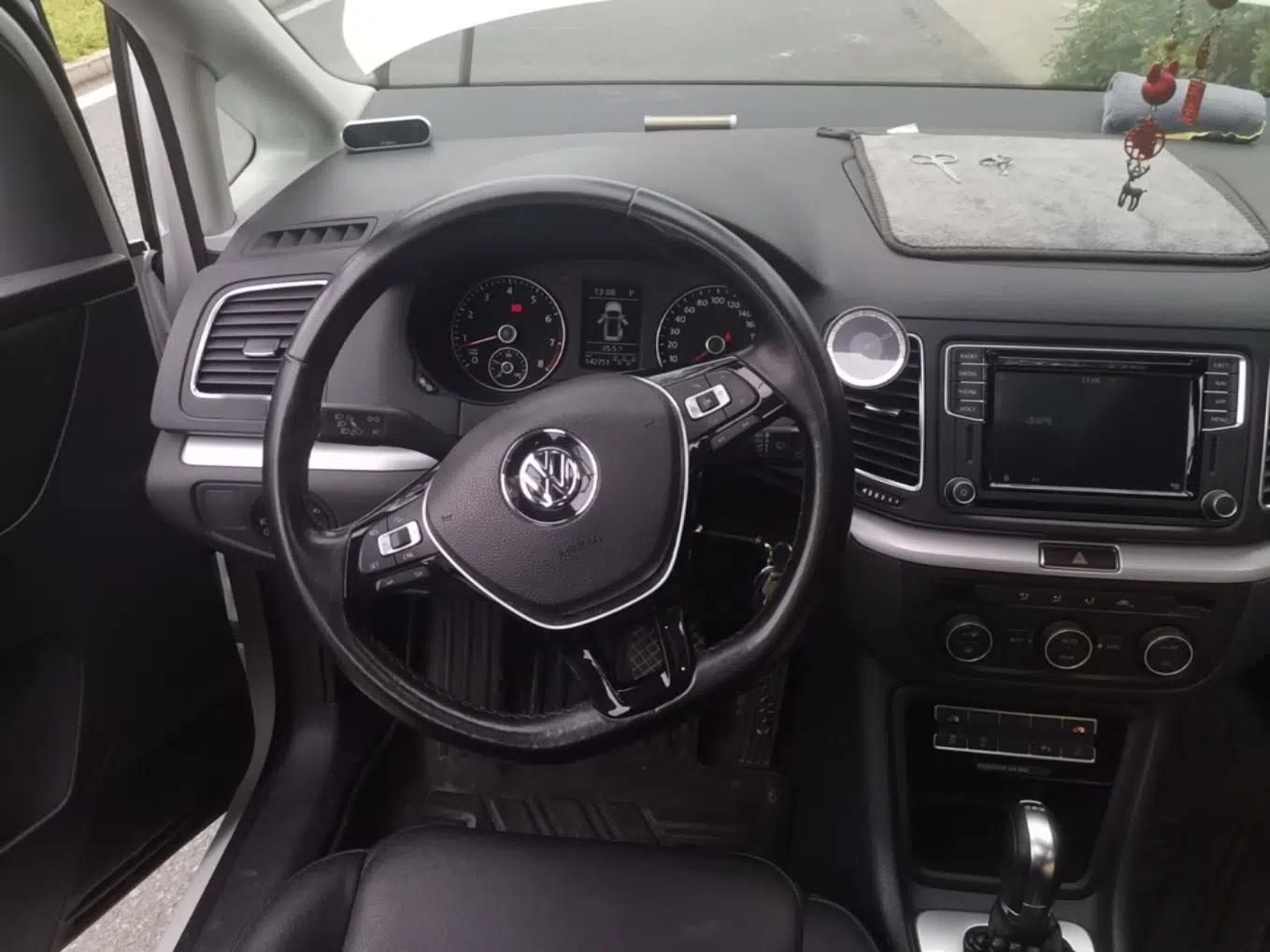 Volkswagen Sharan 2018 380TSI Comfort Edition 7-Seater — миниатюра 11
