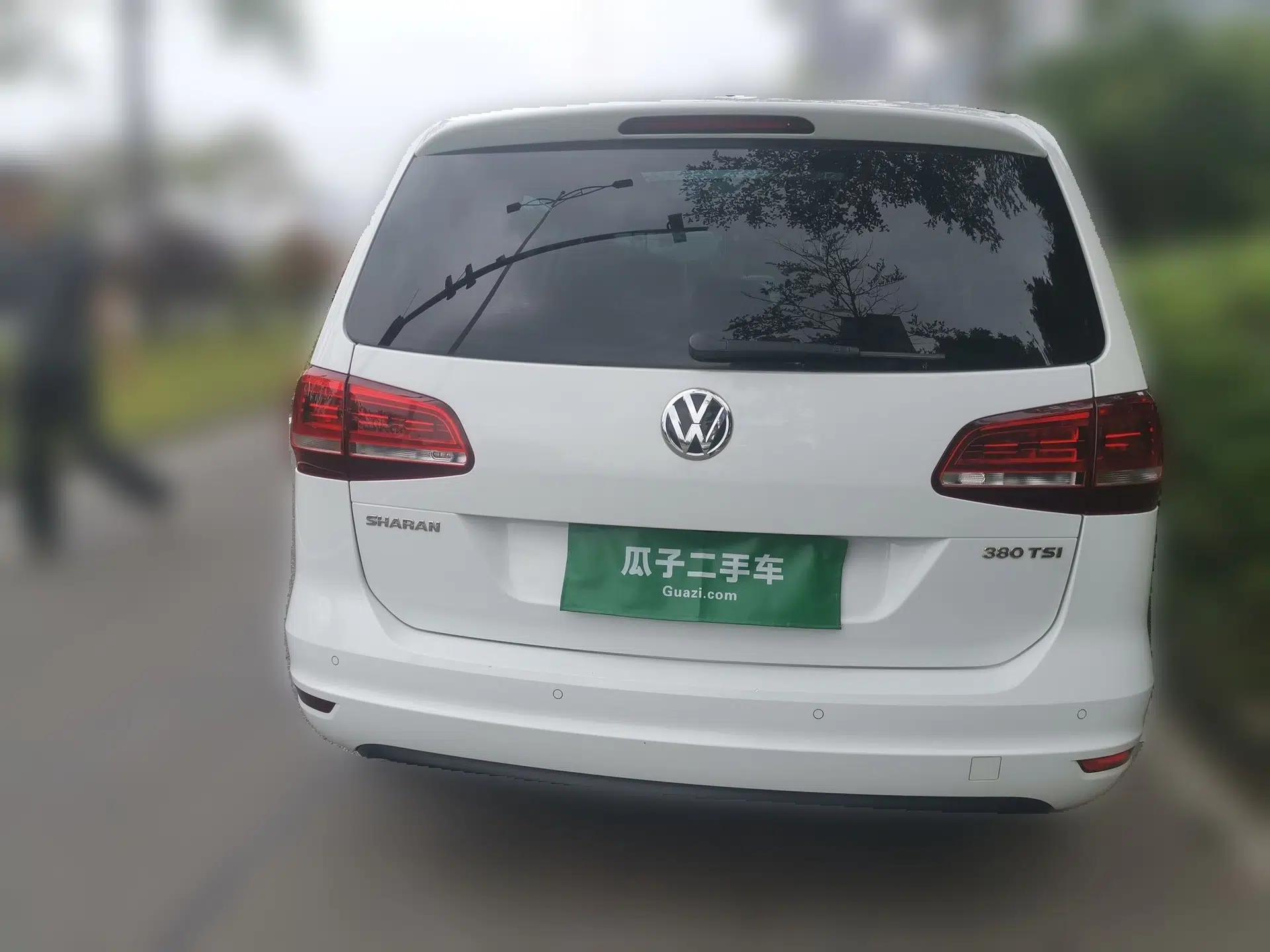 Volkswagen Sharan 2018 380TSI Comfort Edition 7-Seater — миниатюра 5