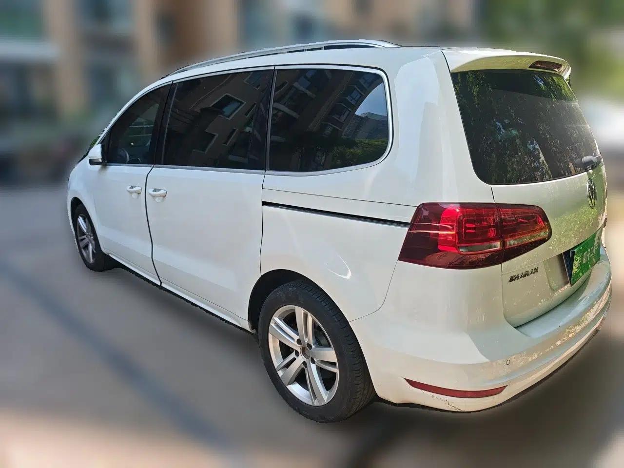 Volkswagen Sharan 2018 Revised Version 380TSI Comfort Edition 7-Seater — миниатюра 4