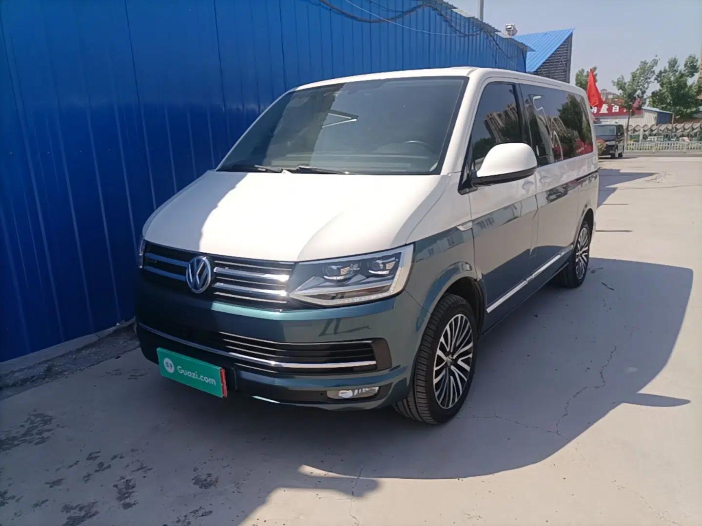Volkswagen Multivan 2018 2.0 TSI Four-Wheel Drive Comfort Edition 7-Seater — миниатюра 1
