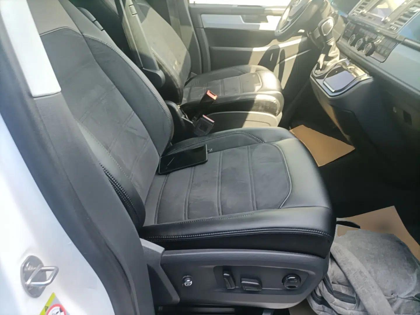 Volkswagen Multivan 2018 2.0 TSI Four-Wheel Drive Comfort Edition 7-Seater — миниатюра 23