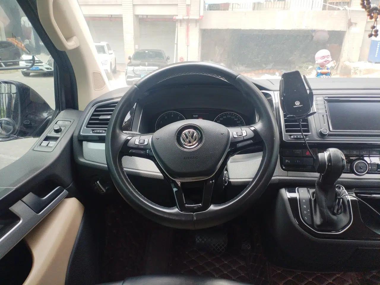 Volkswagen Multivan 2016 2.0 TSI 4x4 Premium Edition 7-Seater — миниатюра 11
