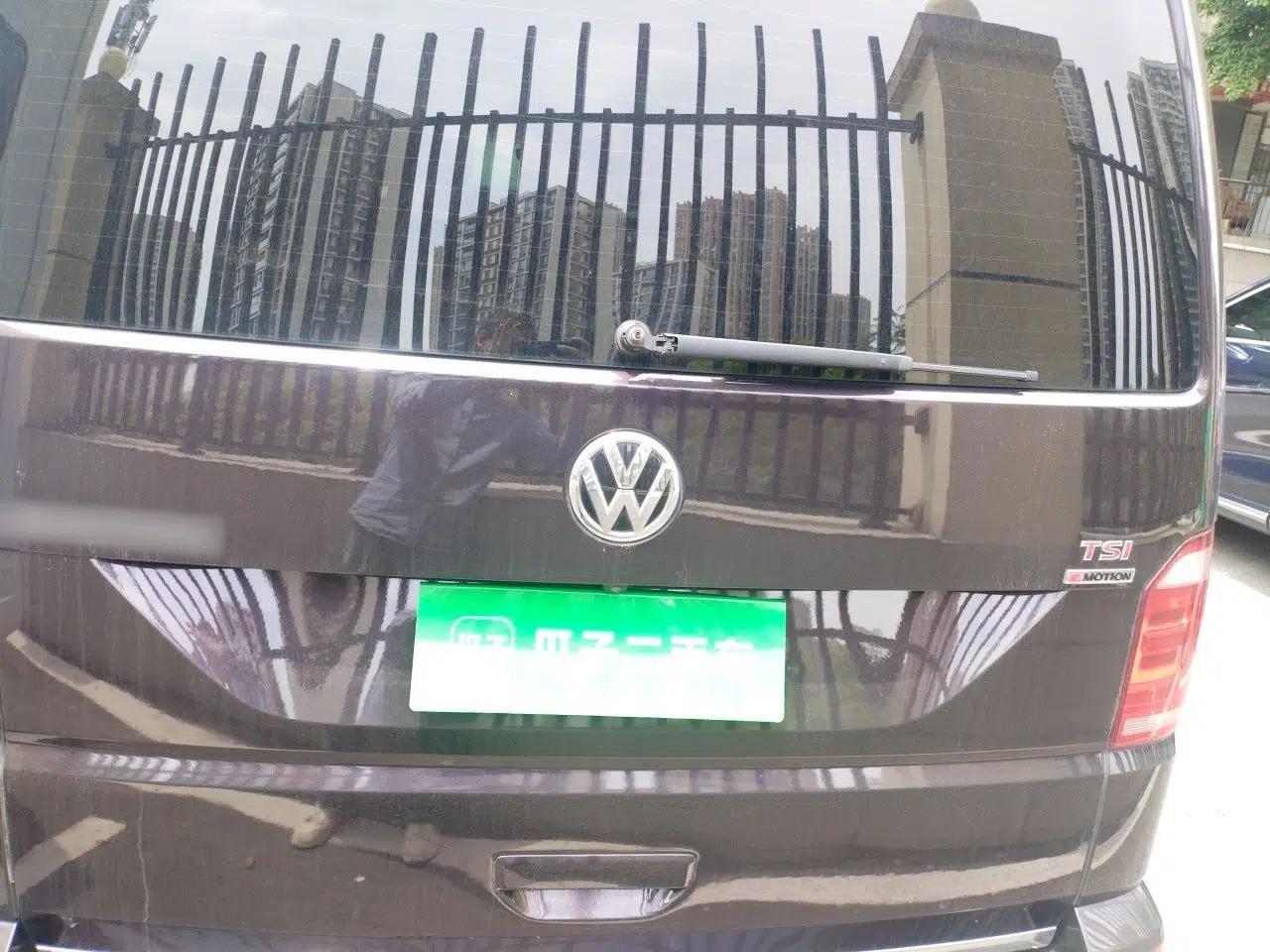 Volkswagen Multivan 2016 2.0 TSI 4x4 Premium Edition 7-Seater — миниатюра 5
