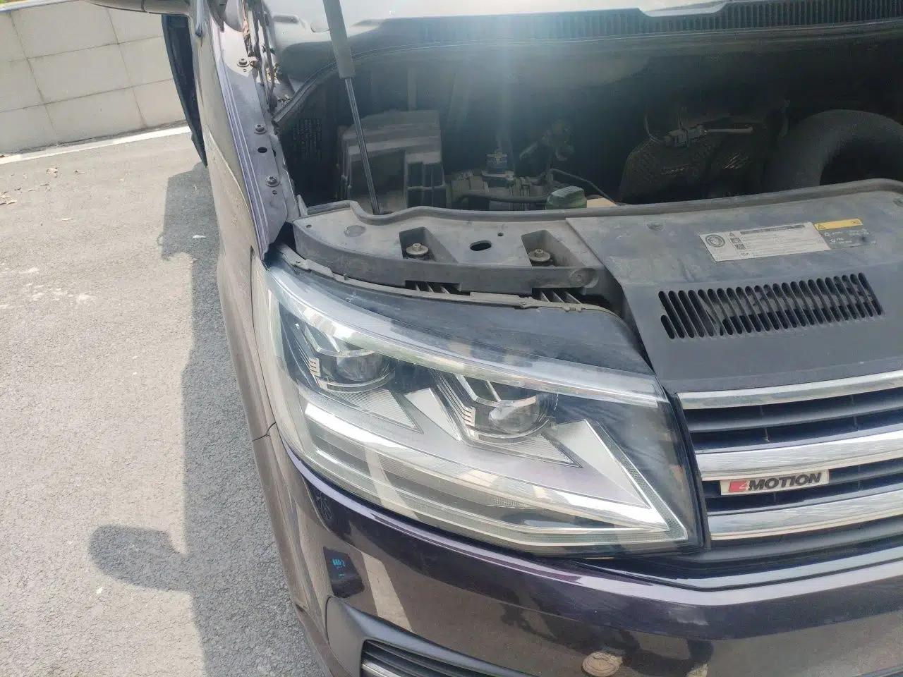 Volkswagen Multivan 2016 2.0 TSI 4x4 Premium Edition 7-Seater — миниатюра 7