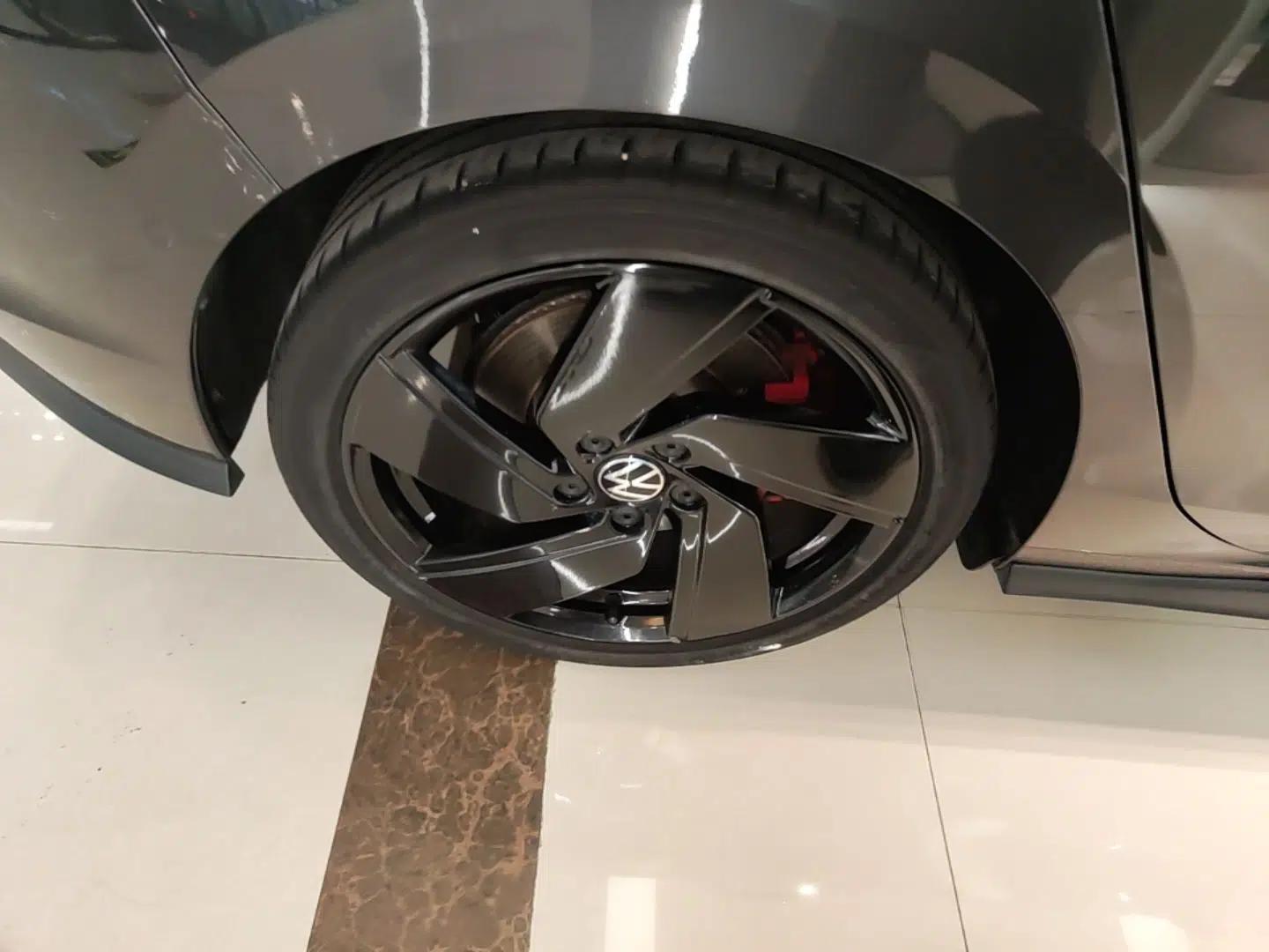 Volkswagen Golf GTI 2021 380TSI DSG GTI — миниатюра 10
