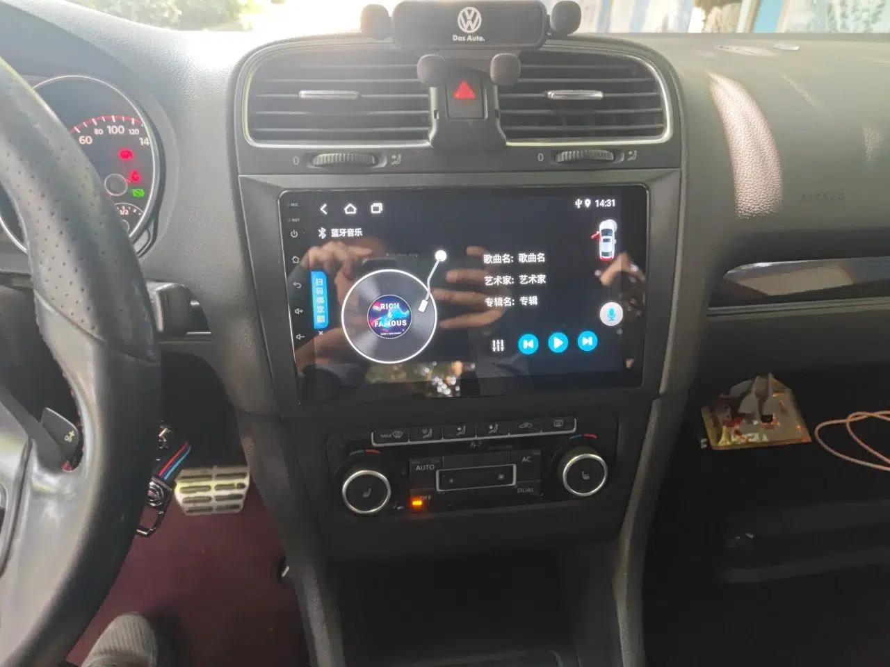 Volkswagen Golf GTI 2011 2.0 TSI GTI — миниатюра 14