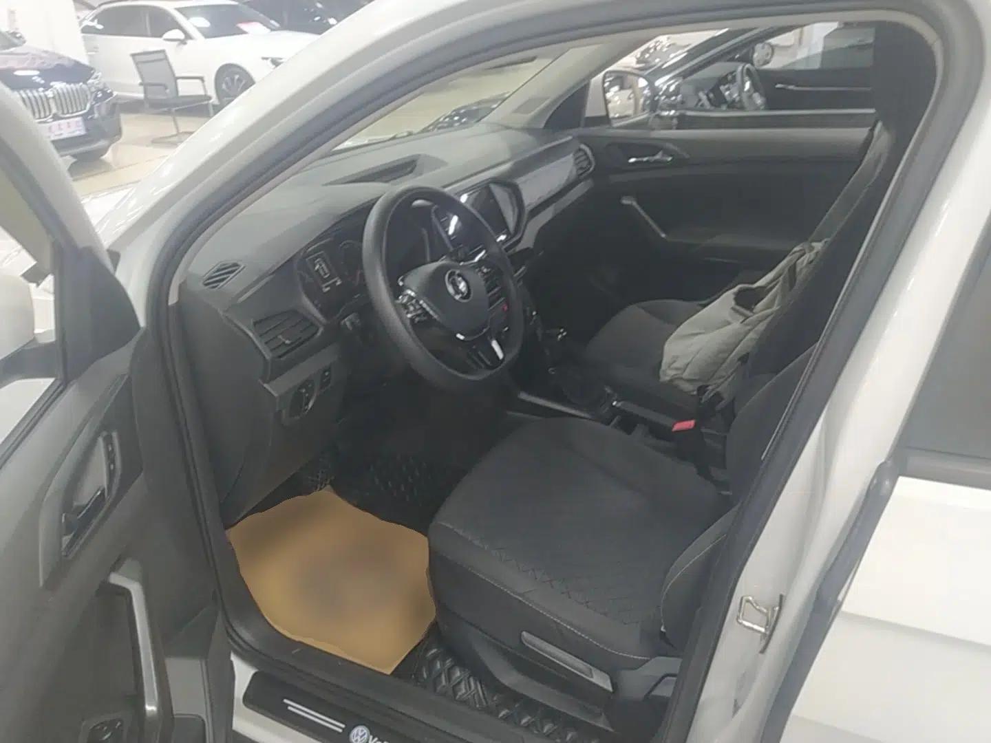 Volkswagen T-Cross 2021 1.5L Automatic Fashion Edition — миниатюра 19