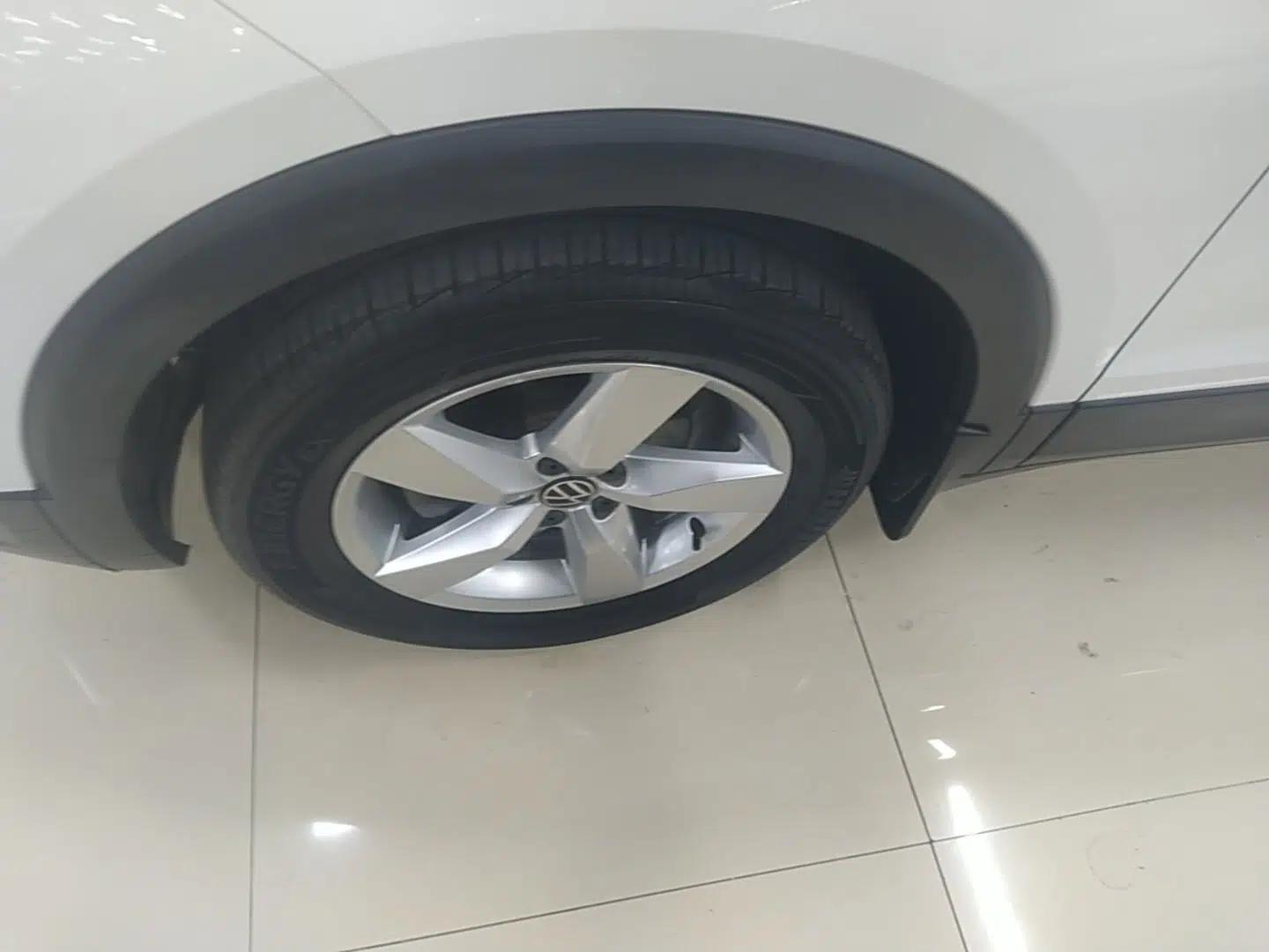 Volkswagen T-Cross 2021 1.5L Automatic Fashion Edition — миниатюра 8